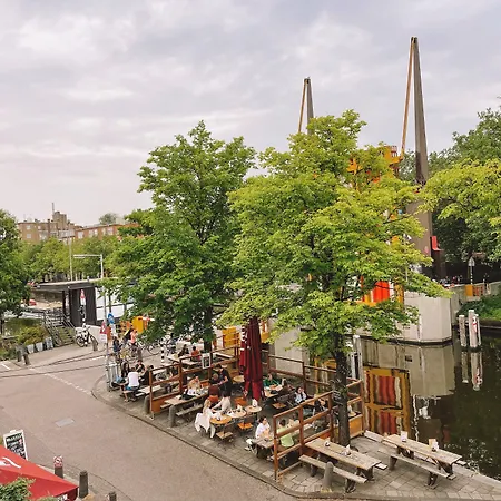 Canal View 4* Amszterdam