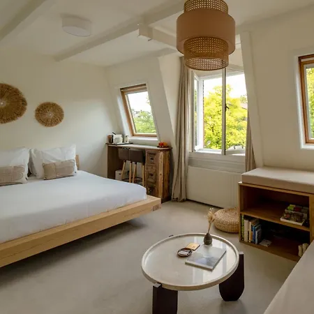 Bed & Breakfast Canal View 4*