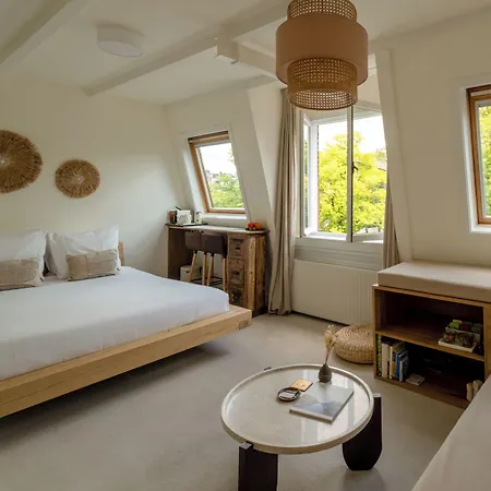 Bed & Breakfast Canal View 4*