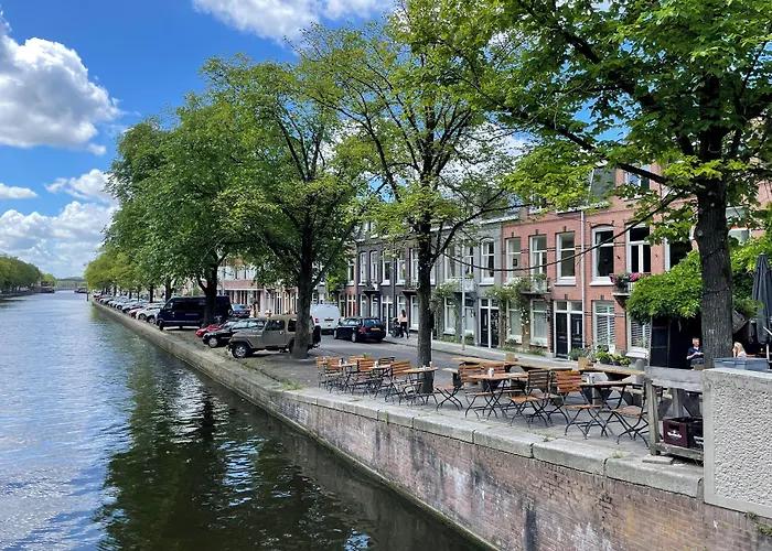 Canal View 4* Amsterdam