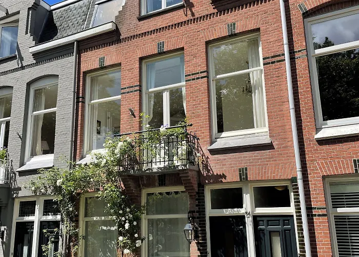 Bed & Breakfast Canal View 4*