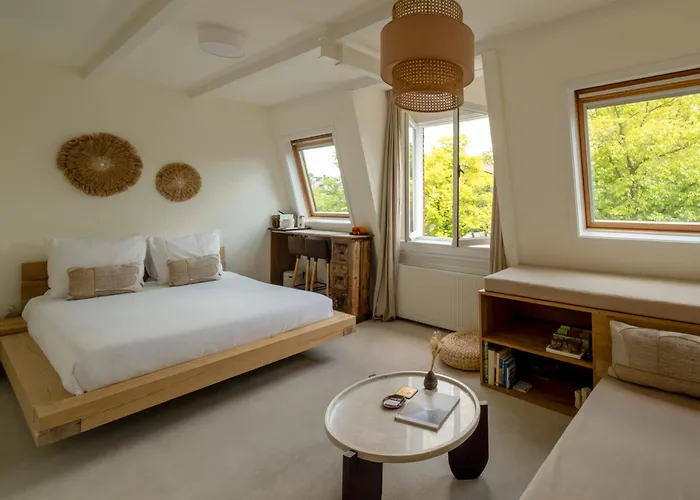 Bed & Breakfast Canal View 4*