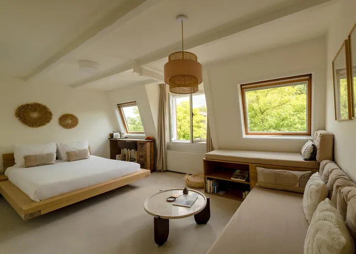 Bed & Breakfast Canal View