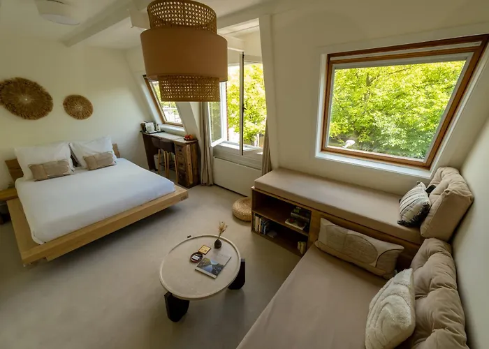 Bed & Breakfast Canal View 4*