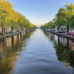 Canal View 4* Amsterdam