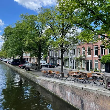 Oda ve Kahvaltı Canal View Amsterdam