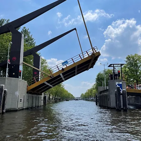 Oda ve Kahvaltı Canal View Amsterdam