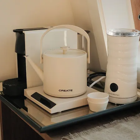 Canal View 4* Амстердам